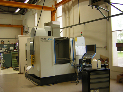 FRAISEUSE MIKRON VCE 1000 PRO