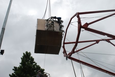 mise en place de la camera dans les bras du telescope